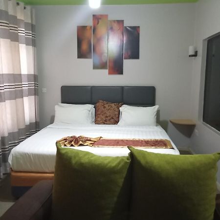 Maple Inn Nairobi Extérieur photo