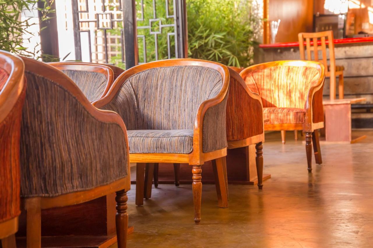 Maple Inn Nairobi Extérieur photo