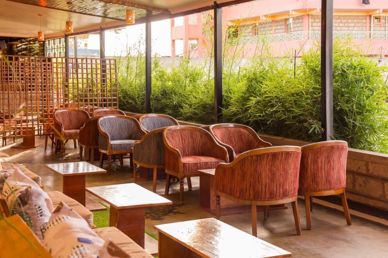 Maple Inn Nairobi Extérieur photo