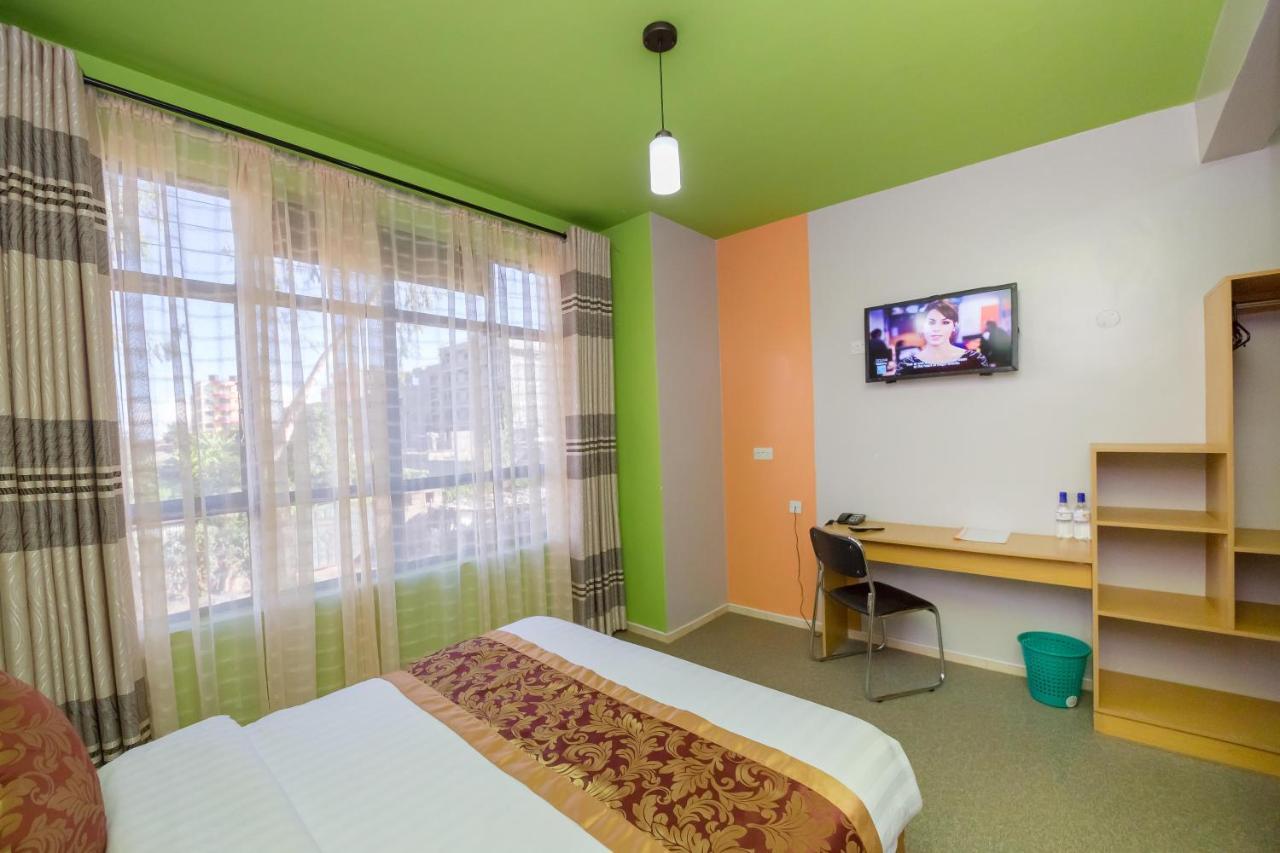 Maple Inn Nairobi Extérieur photo