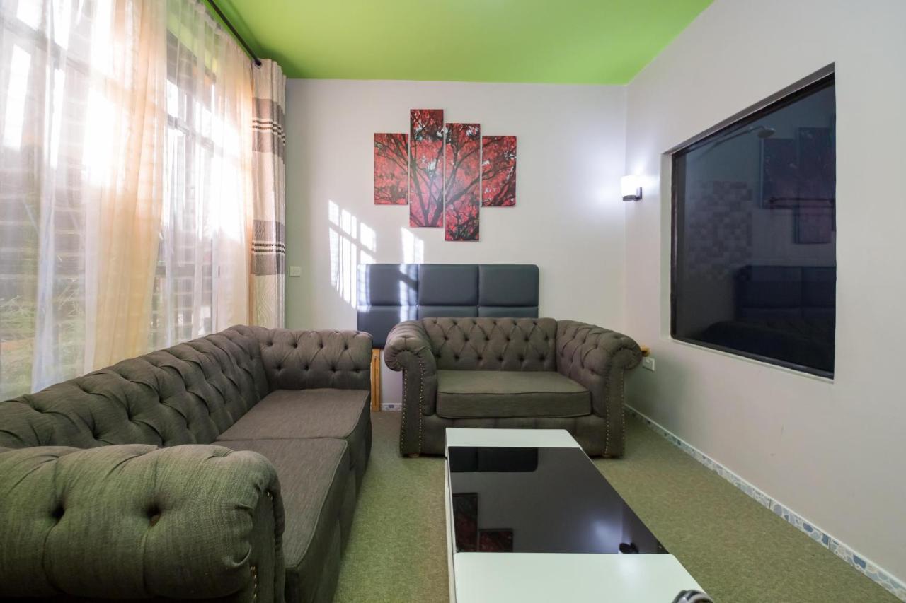Maple Inn Nairobi Extérieur photo